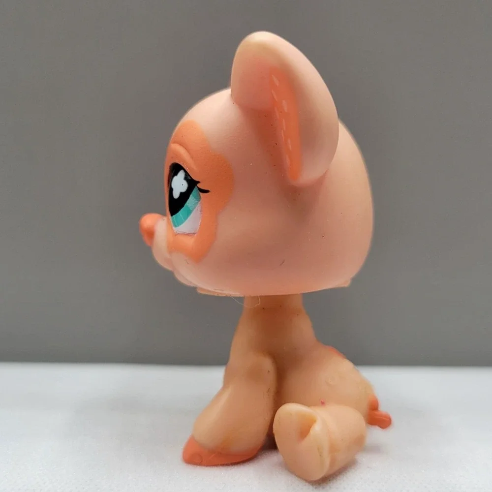Littlest Pet Shop LPS #622 Peach Piglet Pig Figurine Polka Dot Ears Hasbro Toy